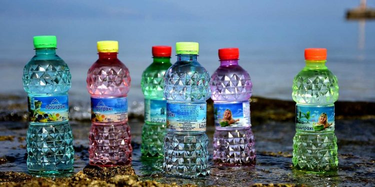 Με «γαλάζιες» καθυστερήσεις η επιβολή κινήτρων για την ανακύκλωση