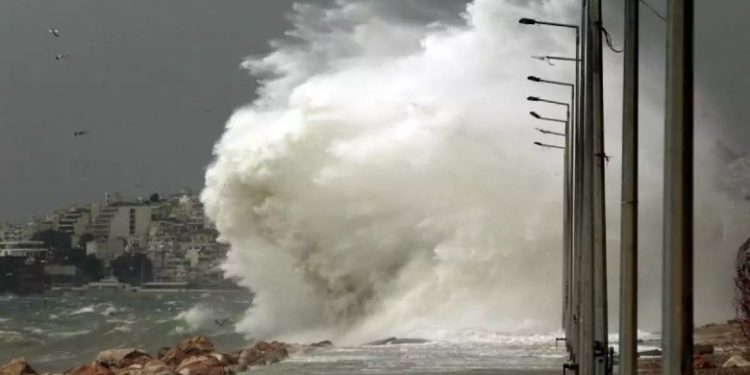 Θαλασσοταραχή στο λιμάνι του Πειραιά για τις παράνομες εκσκαφές