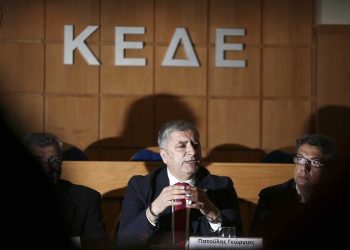 Αναδίπλωση Πατούλη για τον ΕΝΦΙΑ στους δήμους