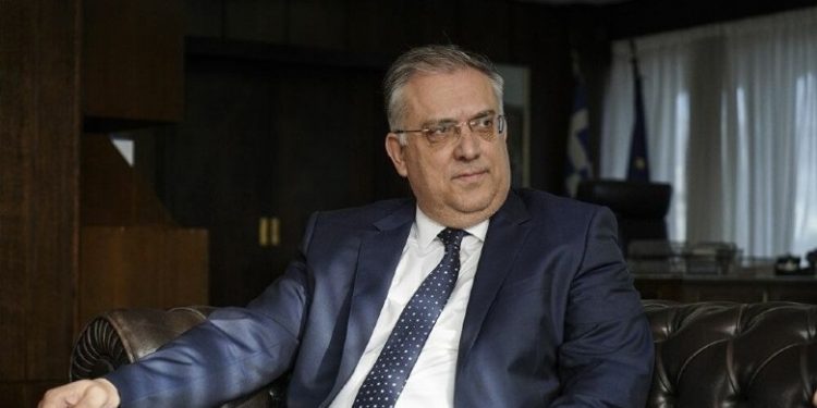 «Διευκολύνσεις» χωρίς οικονομική υποστήριξη των ΟΤΑ παρέχει ο Τ. Θεοδωρικάκος