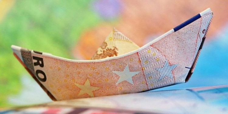 Στο «κόκκινο» οι προϋπολογισμοί των δήμων λόγω δαπανών για τον κορωνοΐο