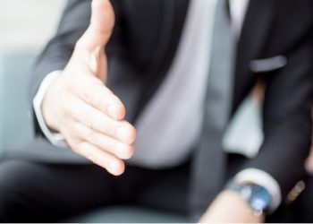 Ύποπτες αλλαγές υπονομεύουν τη διαφάνεια στο ΑΣΕΠ