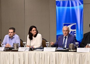 Χαμηλών προσδοκιών … οι δεσμεύσεις Κεραμέως προς τους δημάρχους