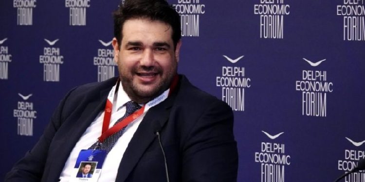 Το lapsus linguae Ιωακειμίδη και η χιουμοριστική απάντηση του Θ. Λιβάνιου